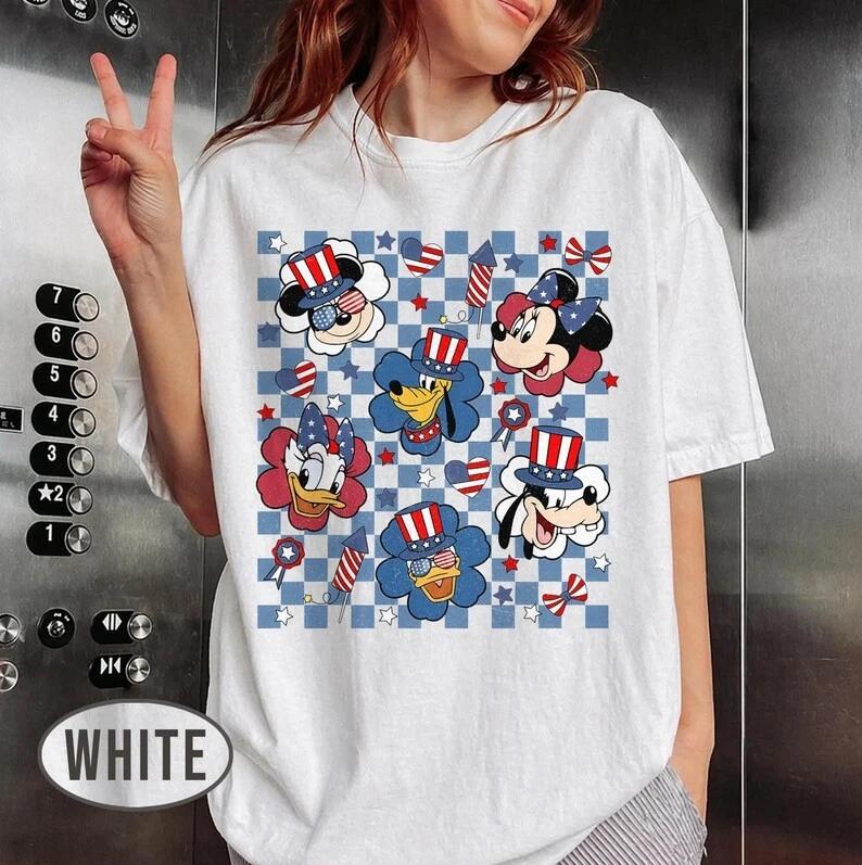 Mickey And Friends July 4 2026 Retro Usa 250th Anniversary TShirt S