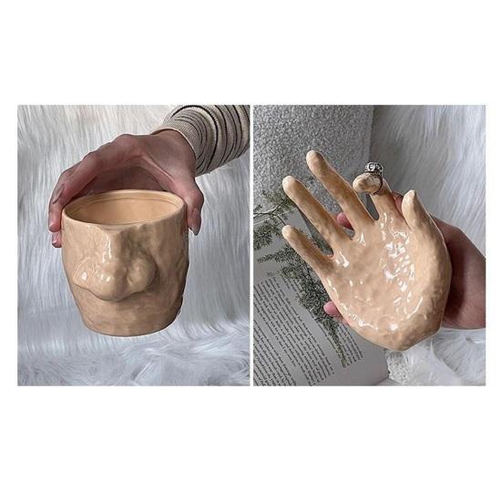Funny Nose Picking Mug And Plate Set Handmade Ceramics Mug 410ml Nose Coffee Cup Pen Holder Makeup Brush Organizer Unique Gag Gifts for Friends