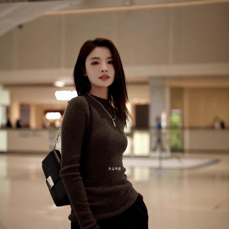 Seamless 0 wool sweater Thin extended semi-turtleneck slim-fit bottoming knitted sweater women's long-sleeved inner sweater