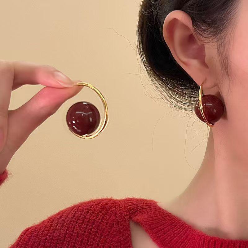 

Французькі ретро сережки: Розкішний, простий, висококласний дизайн для жінок A2093 червоний