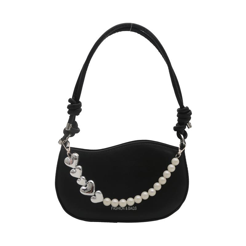 

Маленькая женская сумка с фактурной цепочкой из жемчуга 2024 года, весна-лето, новая нишевая маленькая сумка через плечо, модная сумка через подмышку чёрный