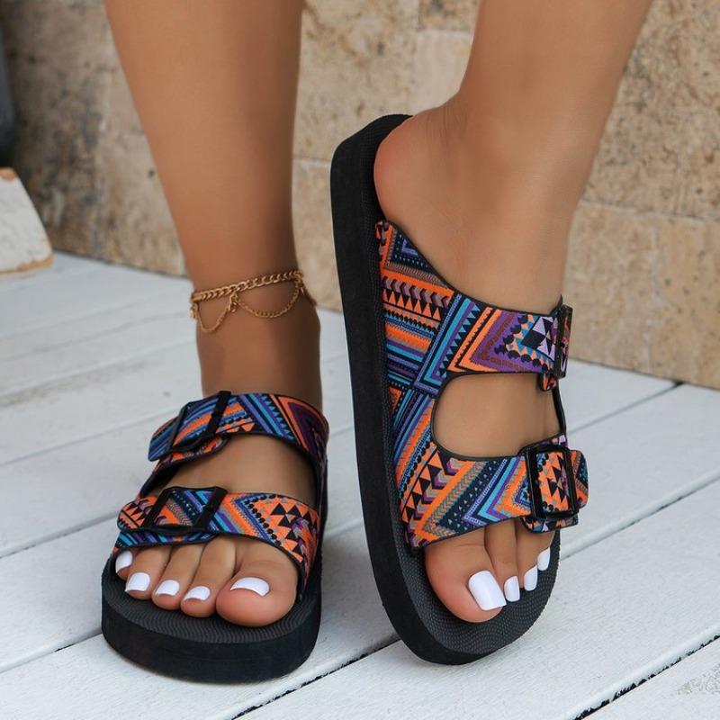 Spot Sommer Neu Dicke Sohle Farbkombination Klettverschluss Europäischer und Amerikanischer Berühmter Stil Strand Sandalen Damen