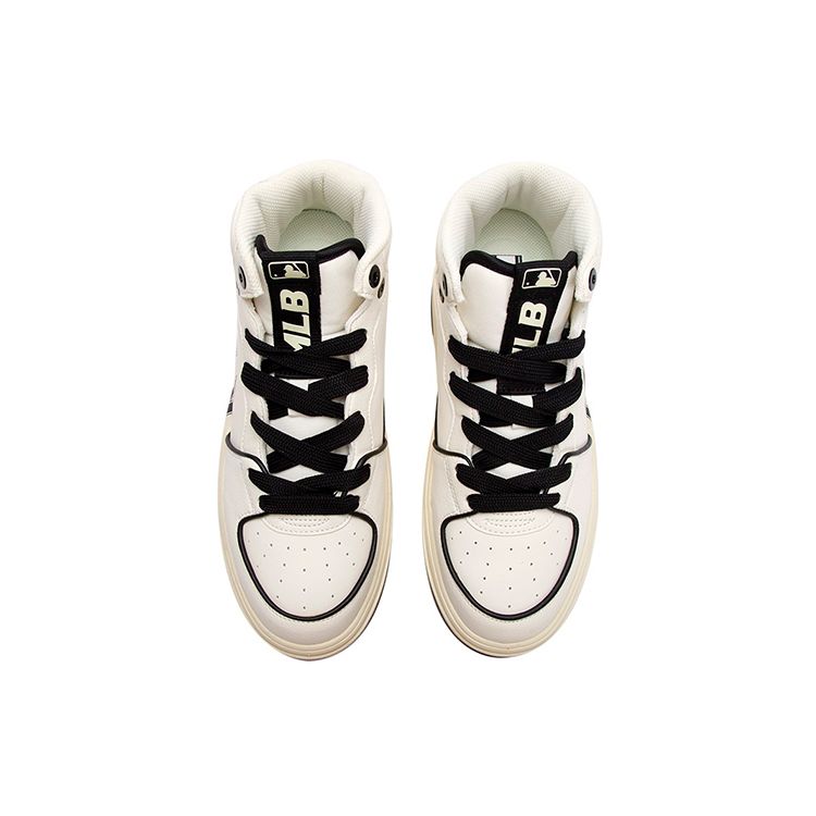 MLB Chunky Liner High New York Yankees PU Fashion High-Top Sneakers Unisex Sneakers White 3ASXCB12N-50IVS