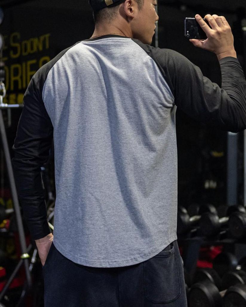 Men's Color-Block Round Neck Long-Sleeve Base Shirt for Autumn & Winter Fitness and Casual Basketball Style