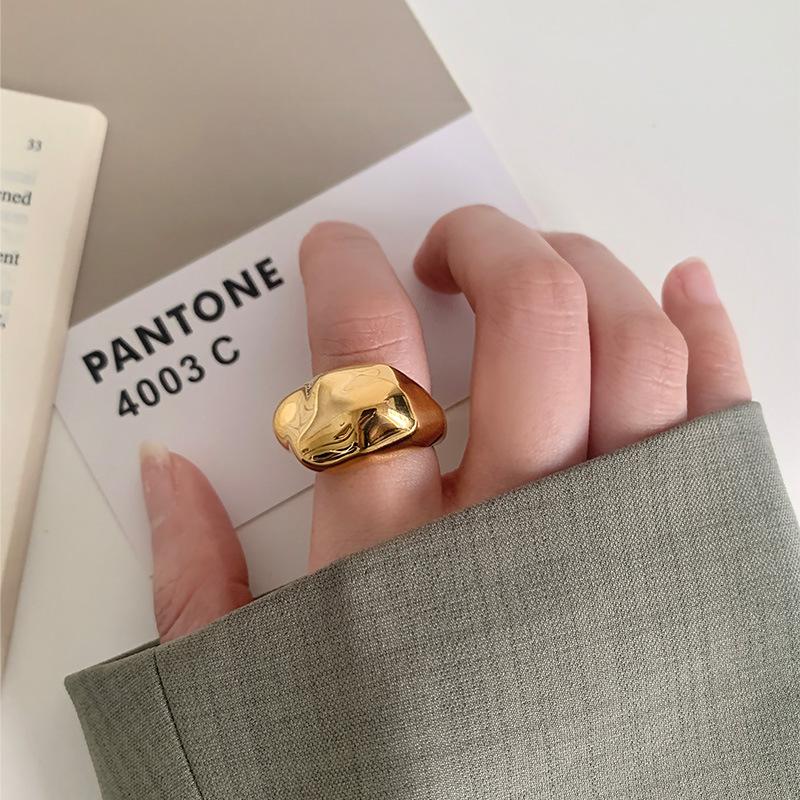 New Irregular Exaggerated Ring Female Niche Design Personalized Fashion Ring, Titanium Steel Electroplated Jewelry