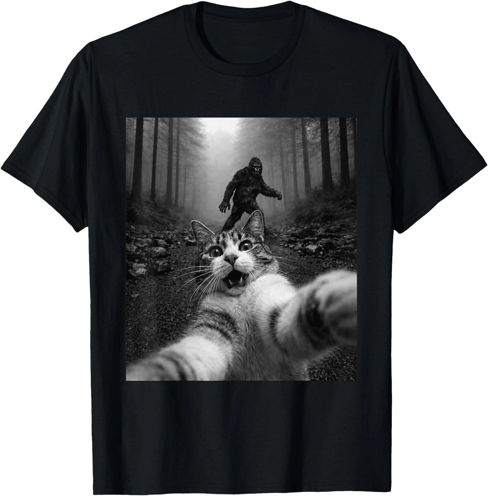 Scared Cat Selfie with Bigfoot Funny Sasquatch T-Shirt 3XL