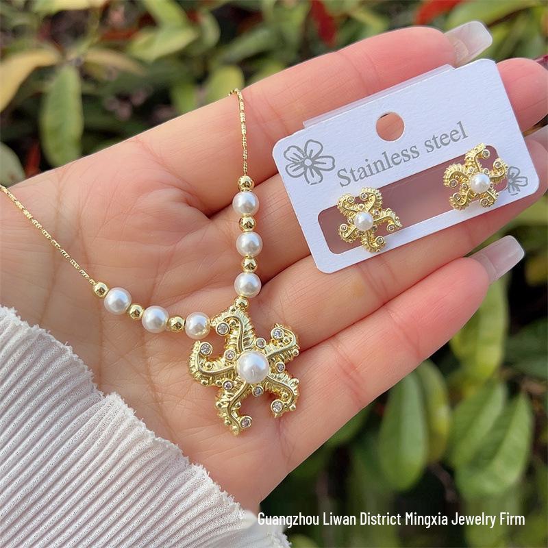 

18K Gold-Plated Copper Starfish Necklace & Earrings Set with Artificial Pearls