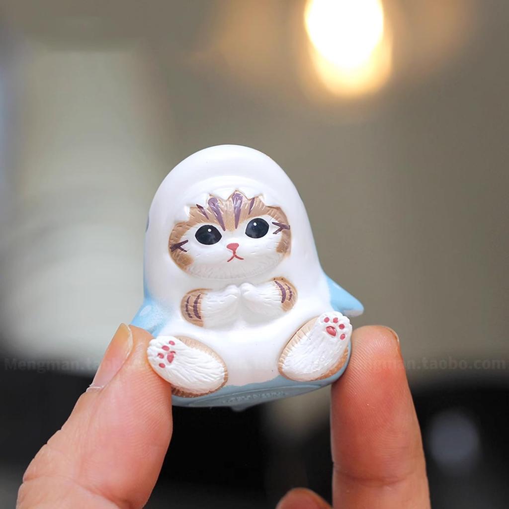 AAGWW Gachapon Toys, Anime Figure Cat Toy Set, Model Decoration, Party Item, Cute Ornament (Product Contents: 5-Piece Set of Cat COS Shark Cats)