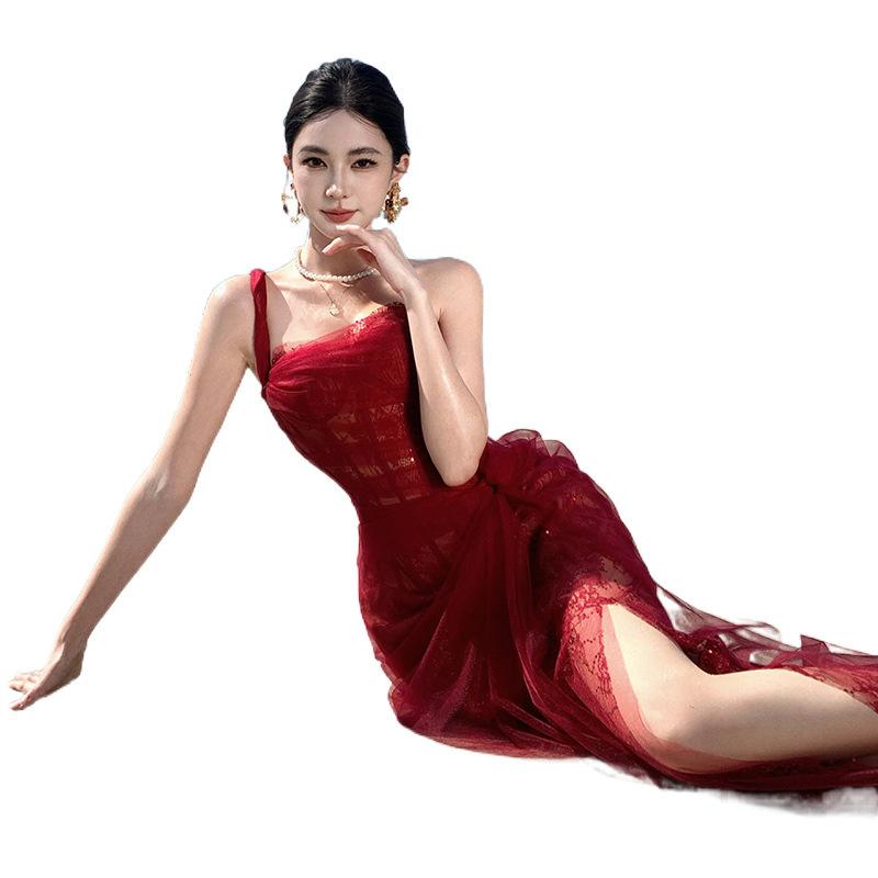 Red engagement dress high-end light luxury niche heavy industry lace sexy fishbone waist tube top dress birthday dress