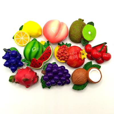 16 Arten von Obst- und Gemüse-Kühlschrankaufklebern Harz-Bastelarbeiten Magnetische Minimalistische Kühlschrankaufkleber Heimdekoration