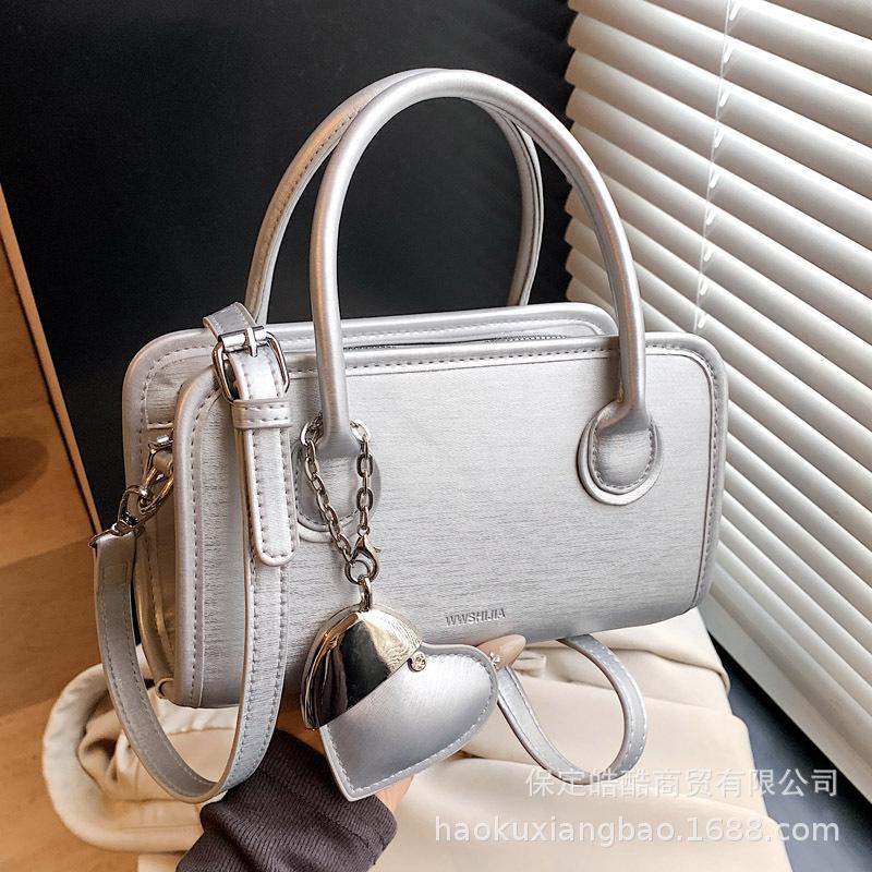 

Premium small bag women s 2025 new summer versatile messenger bag popular this year portable small square bag белый