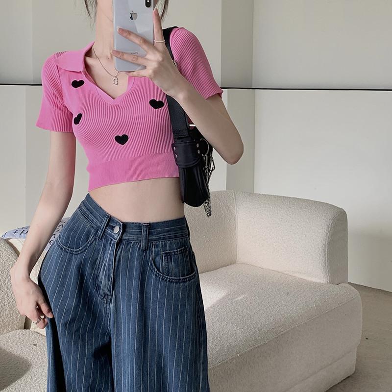 

Трикотажная рубашка с принтом «Любовь» с воротником и коротким рукавом, женская летняя тонкая укороченная рубашка, повседневный базовый комфорт и стиль, облегающие свитера, футболки One Size розовый