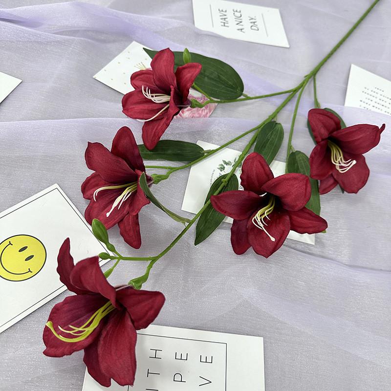 Factory Artificial Red Torch Lily Faux Flower Home Decor With Soft Fabric Material For Wedding And Photography Props