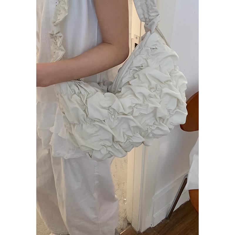 Милая девичья плиссированная сумка 2025 новая вместительная сумка-тоут простая нейлоновая наплечная сумка-мессенджер белый