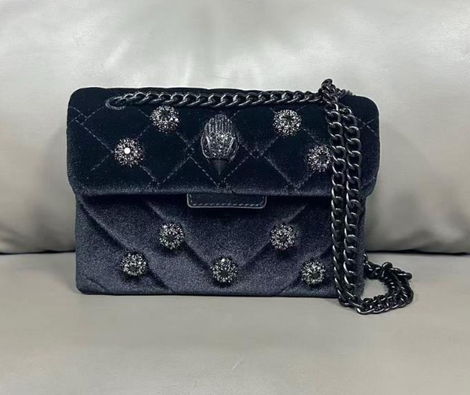 Розовая стеганая сумка через плечо Kurt Geiger с головой орла чёрный