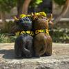 Funny Spring Sunflower Highland Cow Figurines Funny Handmade Scottish Cow Statue Unique Resin Calf Lovers Gifts Garden Decor