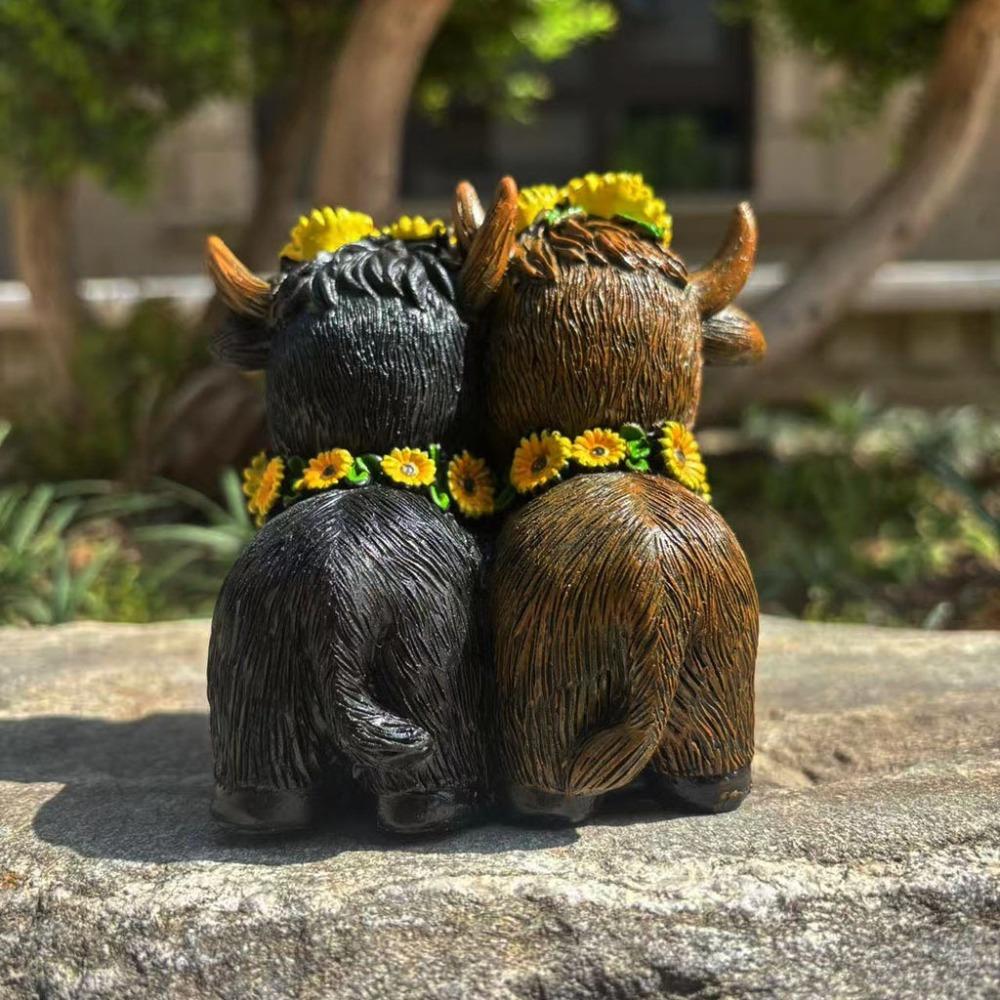 Funny Spring Sunflower Highland Cow Figurines Funny Handmade Scottish Cow Statue Unique Resin Calf Lovers Gifts Garden Decor