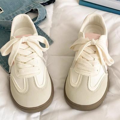 Zoete kleine witte schoenen dames lente en zomer nieuw veelzijdig niche design lichtgewicht student board schoenen