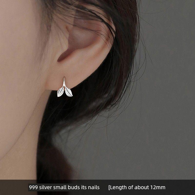 

Small Bud Ear Studs Women 999 Sterling Silver Leaves Earrings High-Grade Ear Piercing Ear Bone Stud Niche Ear Rings 999 silver small bud earrings (two price)