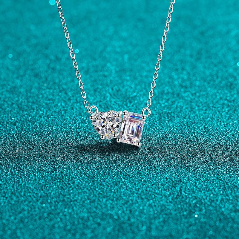 Sterling Moissanite Heart Lock Necklace Women Sparkling Square Candy Pendant Simple Elegant Choker Chain 925 Sterling Silver