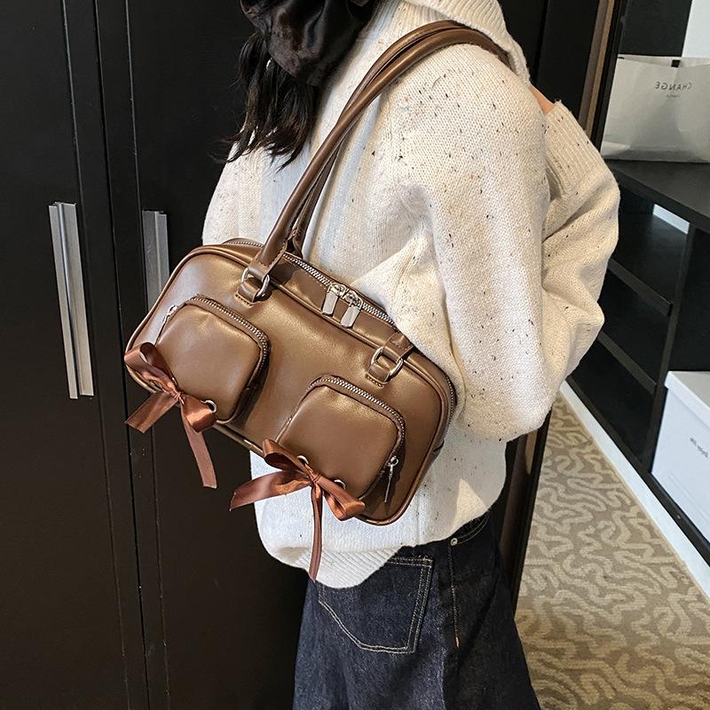 Simple Retro Underarm Bag Women's 2025 Winter New Niche Portable Commuter Shoulder Bag