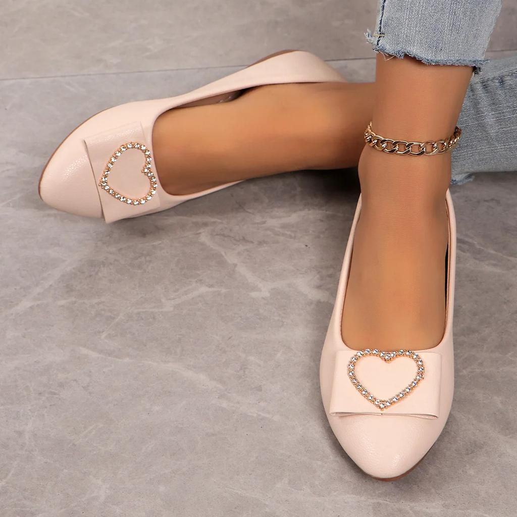 Fashion Shoes Women Leather Pointed Toe Love Heart Sandals Casual Shallow Flats Sole Rubber Large Size Zapatos De Mujer