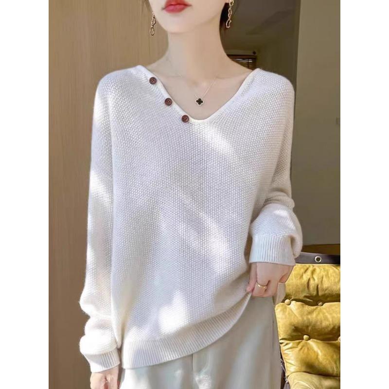 Autumn and Winter New Temperament Knitted Sweater Women's Loose Inner V-neck Fashionable Women's Pullover Knitted Sweater