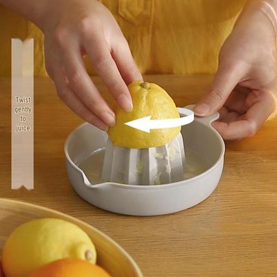 Instrumentos para trabalhar com frutas e vegetais – Espremedores