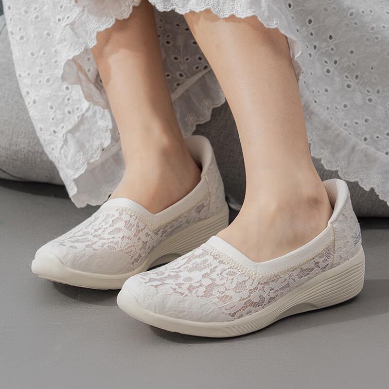 Skechers Women s Summer Casual Lifestyle Shoes 159377-OFWT 7