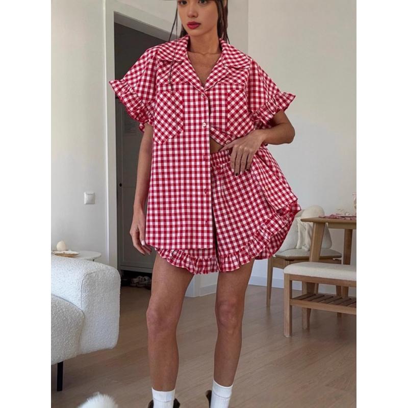 Elegante Conjunto de Camisa Casual a Cuadros con Volantes y Pantalones Cortos de Cintura Alta para Mujer, Nueva Colección de Verano