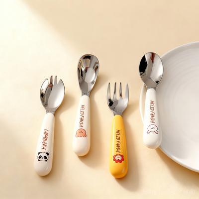 Alimente solide – Tacâmuri pentru copii