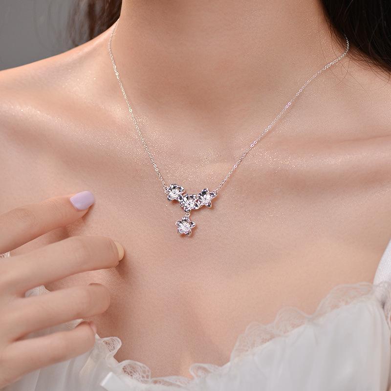 Flower Necklace Advanced Accessories Collar Chain Light Luxury Gifts for Girlfriend Versatile