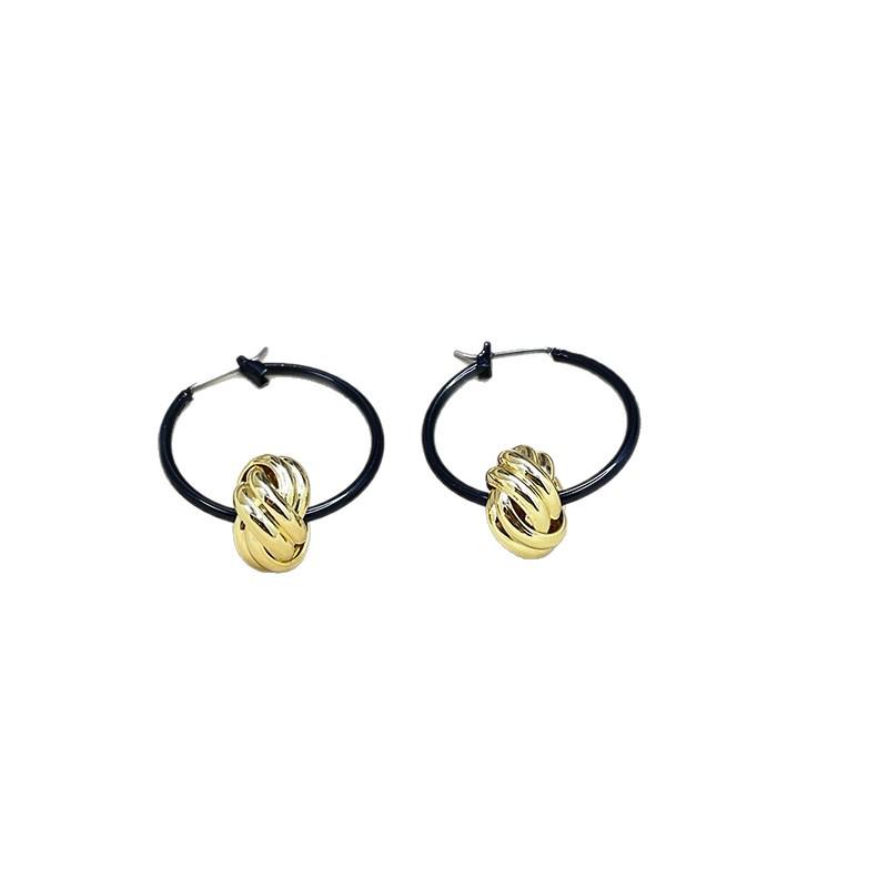 Trendy Vintage Hoop Earrings: Cool, Minimalist, Versatile Design for Women with Personality and High-End Feel