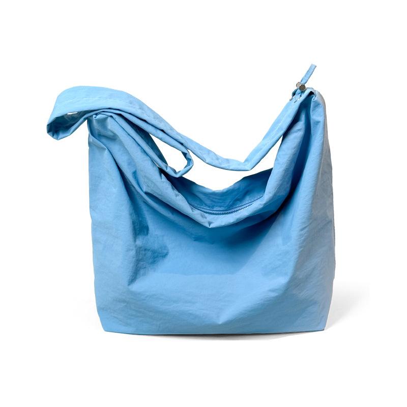 Korean new casual nylon tote bag simple and fashionable, large capacity one-shoulder versatile crossbody commuter bag