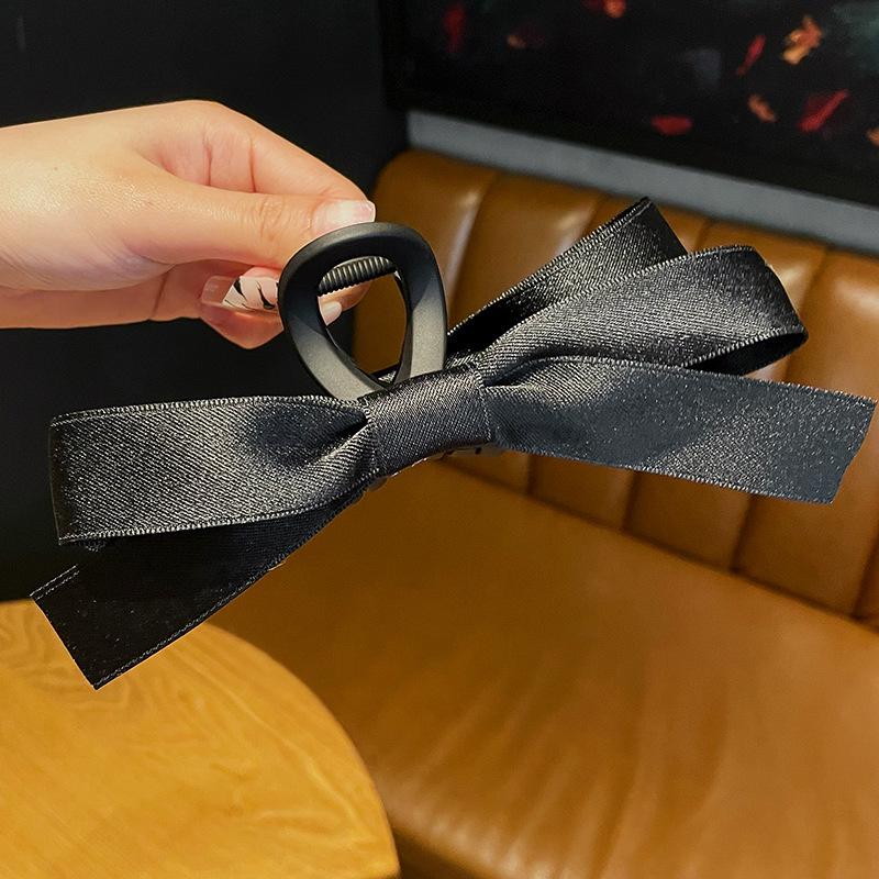 2023 Double-Sided Shark Hair Clip with Bow - Black Stylish Headwear