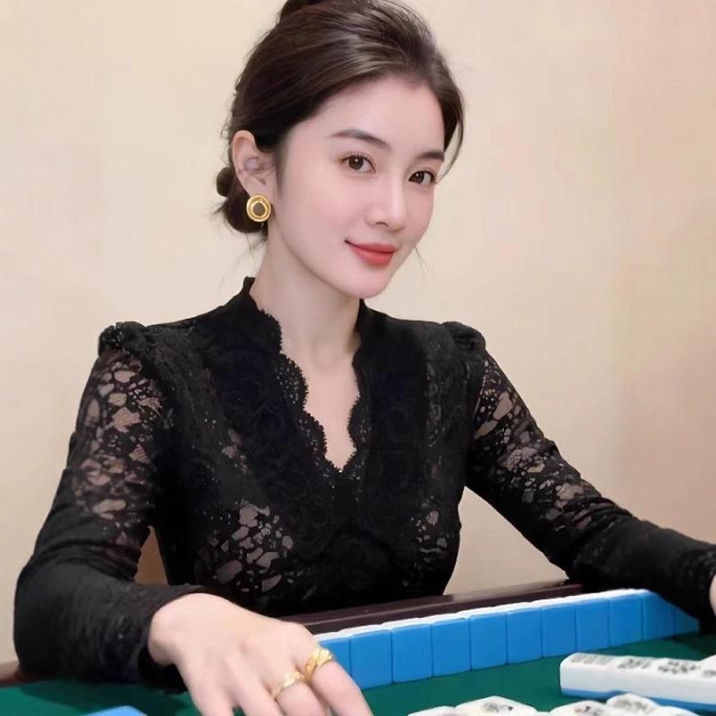 

Elegant Autumn Black Lace Hepburn-Style Slim-Fit Shirt L