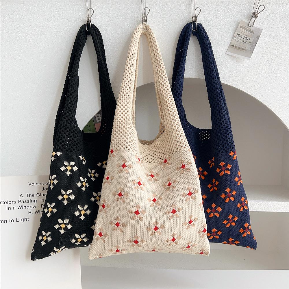 Knitted Mobile Phone Bag For Women In Spring And Autumn Cute Cartoon Versatile One Shoulder Diagonal Cross Bag Travel Coin Purse Small Handbag