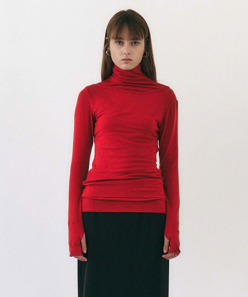 Yunse Layered Turtleneck Top (Red)