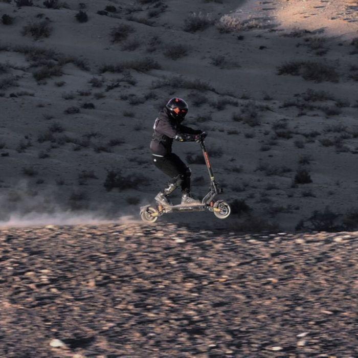 Elektrická koloběžka KUKIRIN G2 Master, Motor 2*1000W Baterie 52V 20.8Ah 70km Maximální dojezd