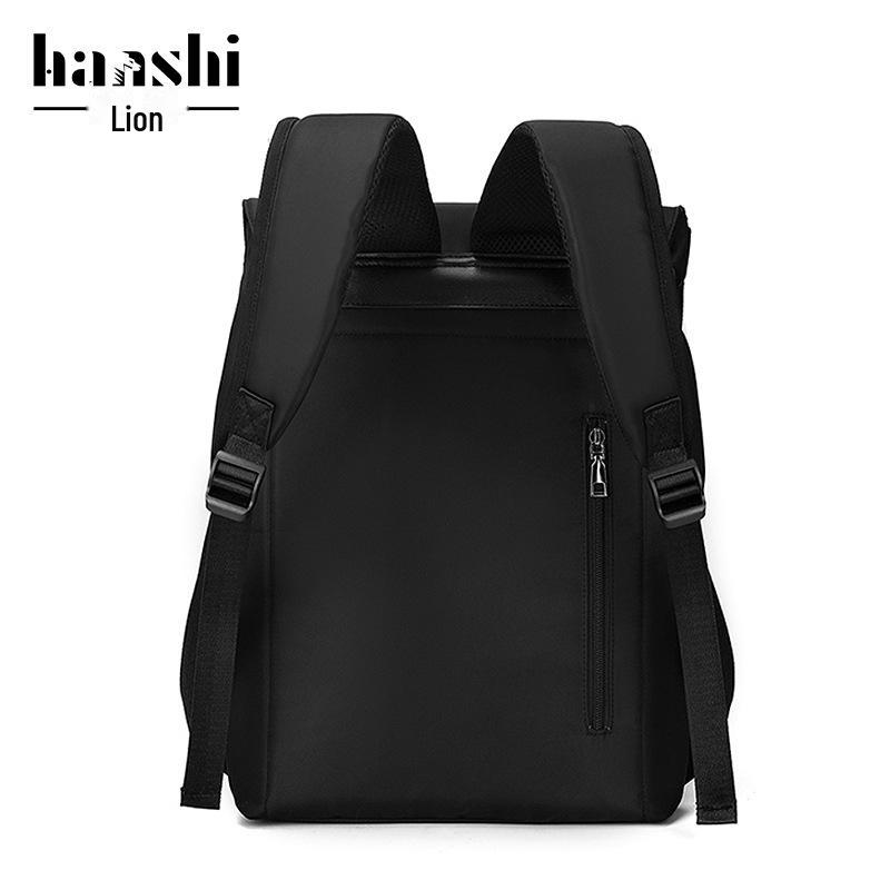 Stylish Men's & Women's Lightweight Backpack - High-End Travel & Waterproof Commuter Bag.