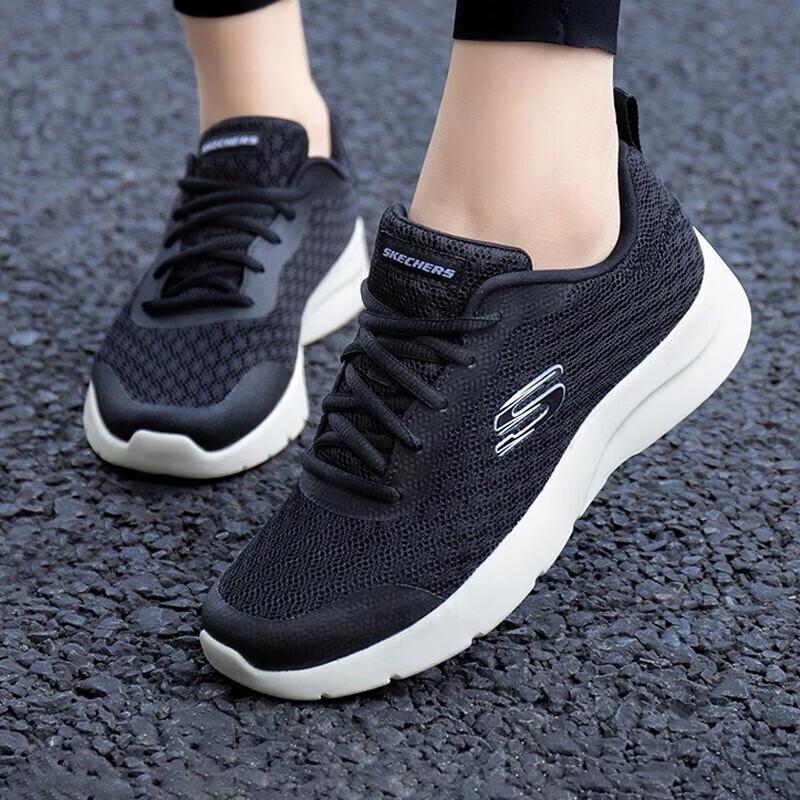 Skechers Women's Breathable Lace-Up Running Shoes 149542