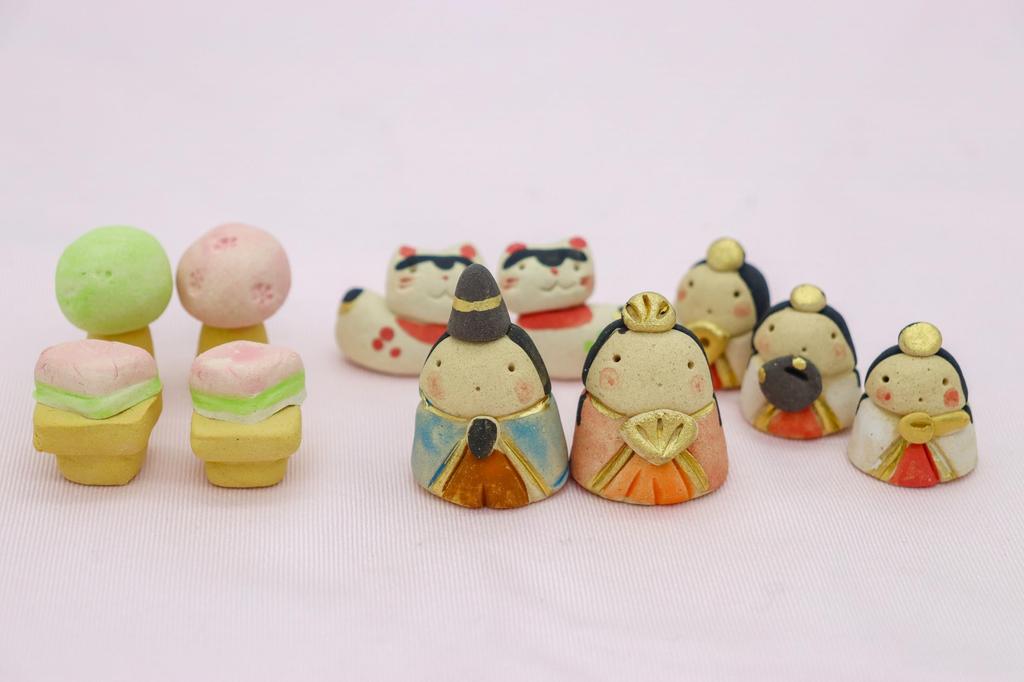 Craftsman House Hina Display for Day Dolls, Bean-Shaped Girls'