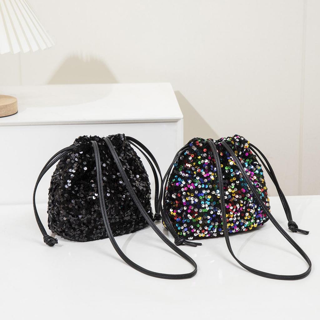 Borsa a secchiello monospalla con paillettes e coulisse: Borsa a tracolla versatile 2026 per donna - Alla moda, leggera, di lusso.