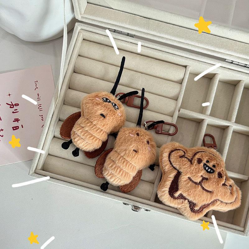 2Pcs Cartoon Cockroach Plush Keychain Stuffed Animal Doll Keyring Lovely Backpack Pendant Car Key Holder Decoration Gifts