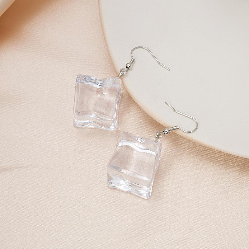 

Роскошные геометрические серьги-кисточки в виде цветка и сердца из серебряной иглы