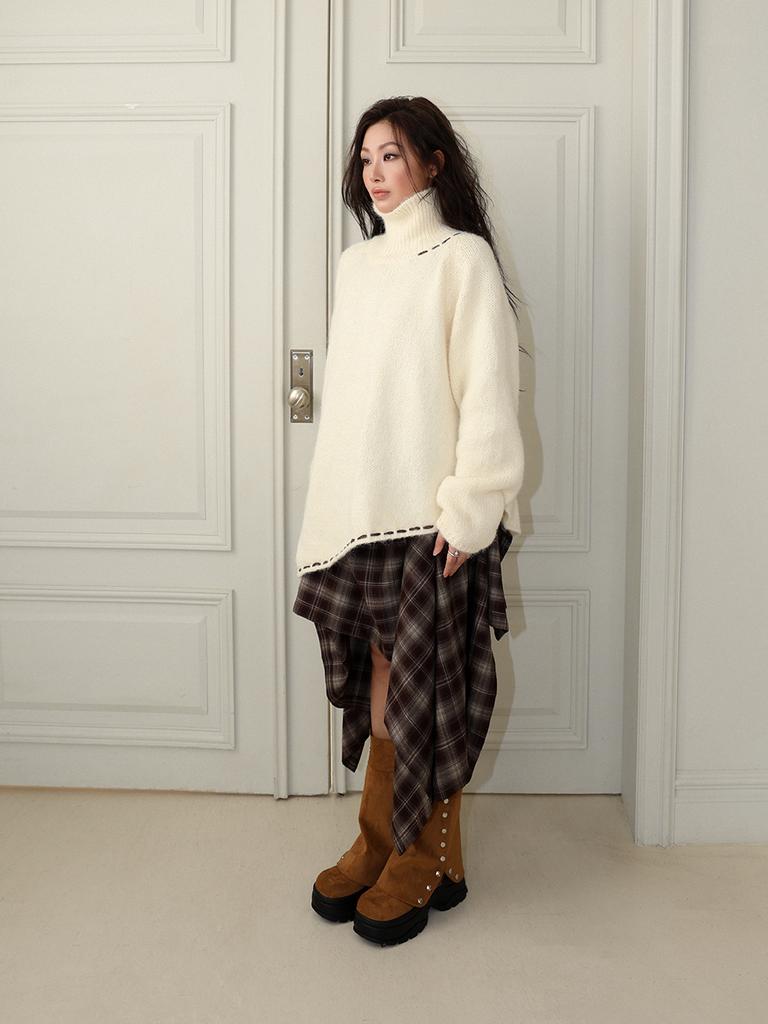 MEENDERI Turtleneck Stitch Knit Top - Ivory