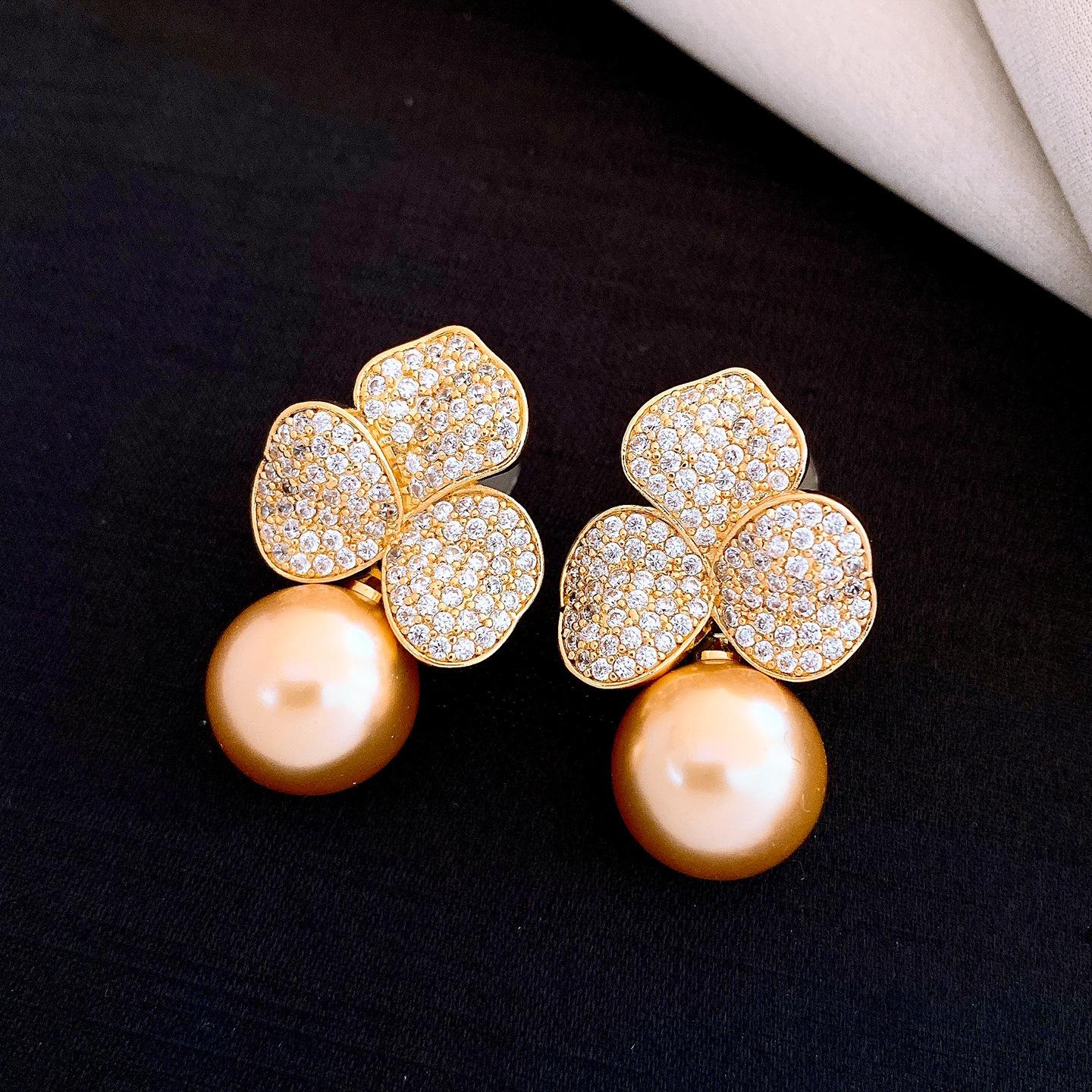 French retro zircon flower pearl earrings light luxury stud earrings personalized simple earrings women
