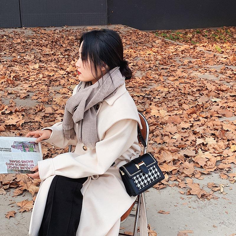 New Women's Bag Fashion Retro Trend Small Square Bag Contrasting Color Shoulder Messenger Bag Bag Bag Women