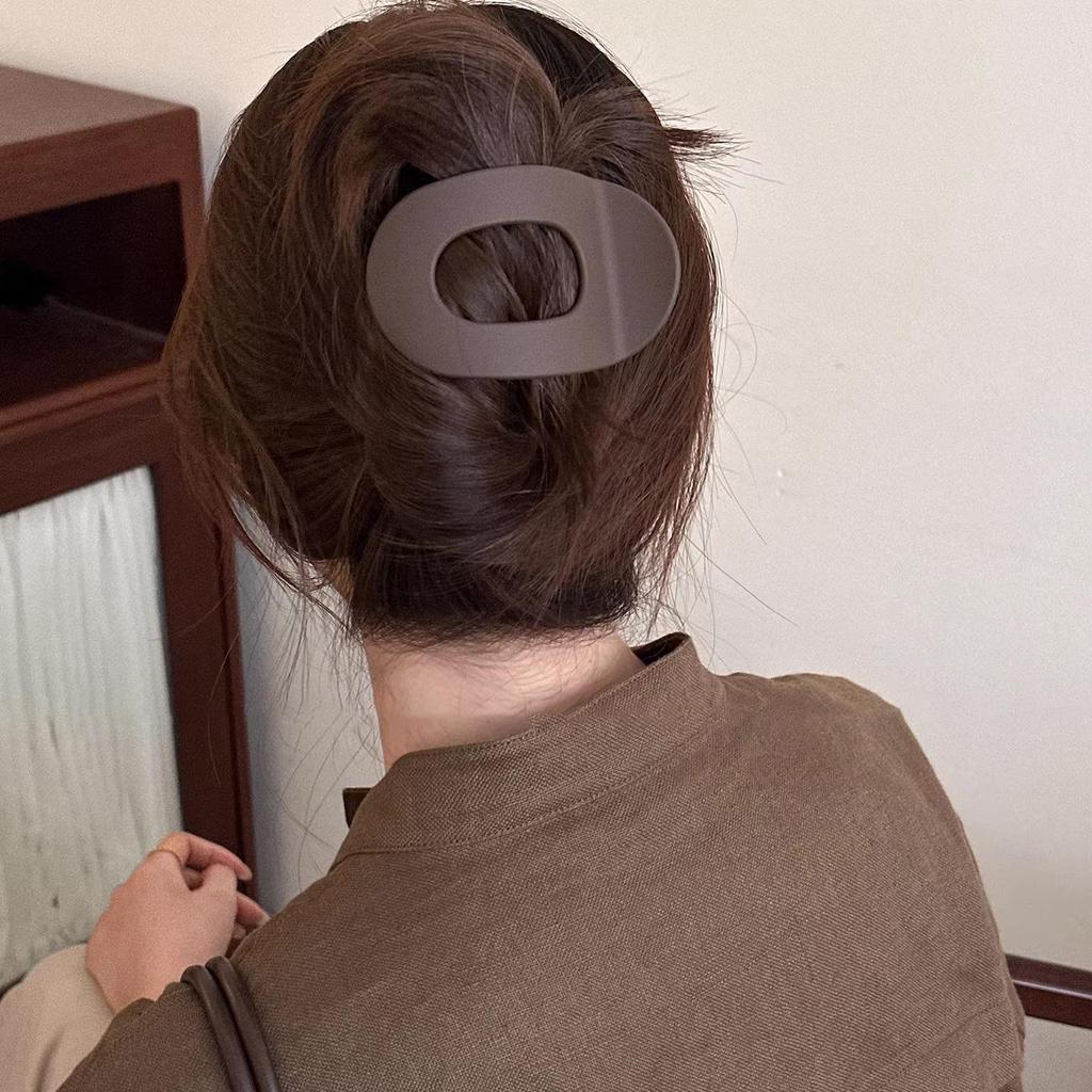 Elegant 2026 Duckbill Hair Clip for Women - Large Shark Claw, High-End Feel, Perfect for Back of Head Updos