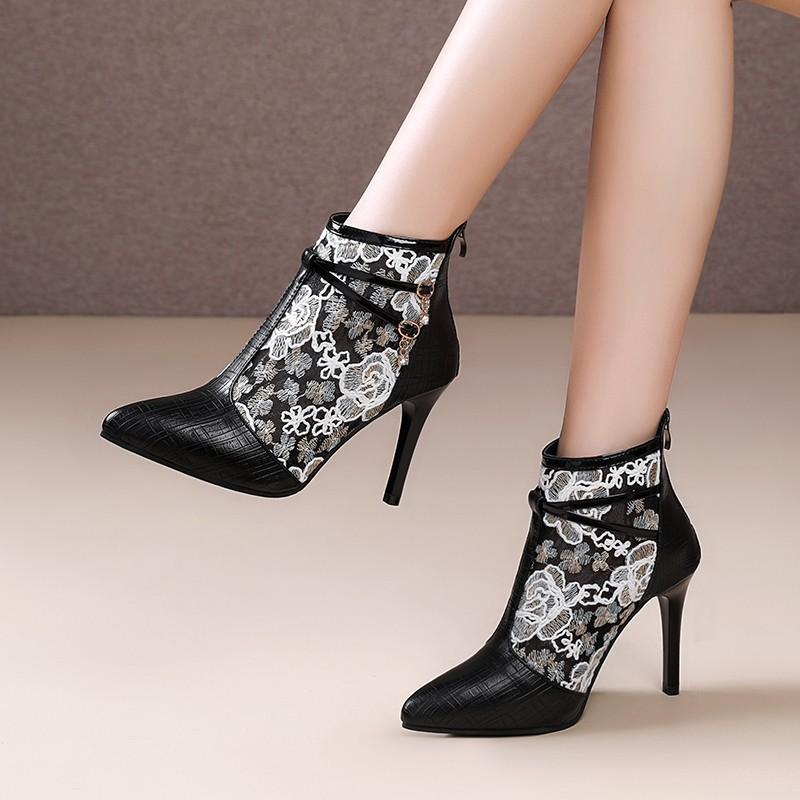 Foreign trade large size sandals women's 2025 European and American spring and summer hollow mesh high-heeled flowers fashionable sexy pointed col